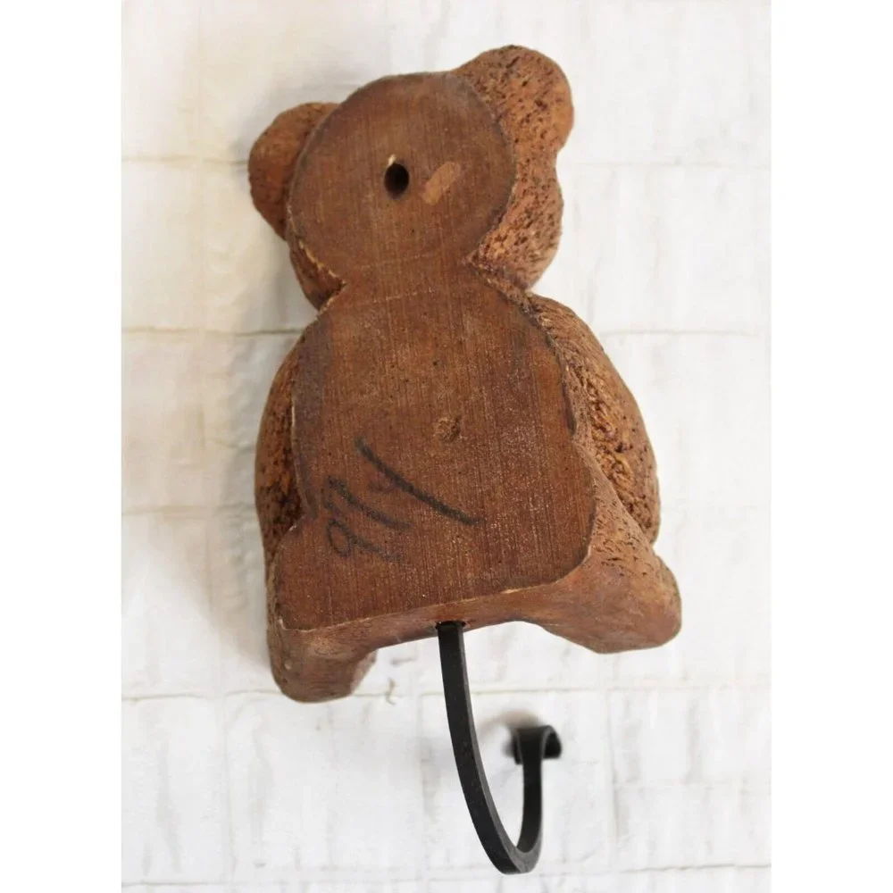 Vtg 1983 Ceramic Bear Stick Out Tongue Indoor Hook Coat Hanger Forest Wood look